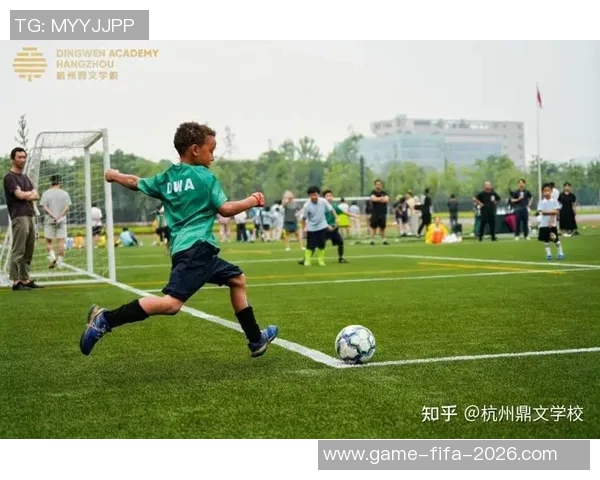 探索曼谷足球装备的魅力与选择助你在绿茵场上尽显风采